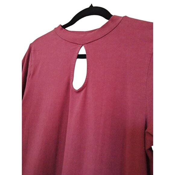 Torrid Plus Size 2 (2X) Burgundy Mock Neck Keyhole Long Sleeve Top Open Back - Picture 3 of 8
